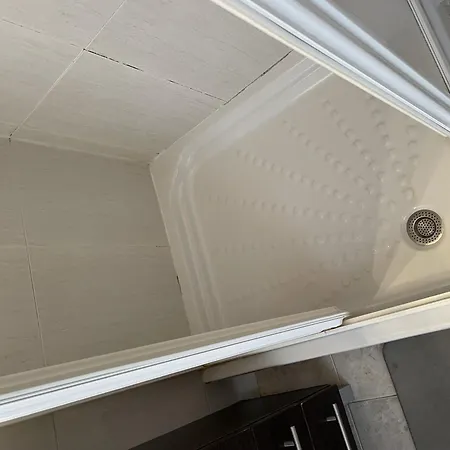 La Vall En Planta Baja Con Piscina